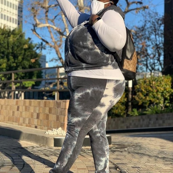 Tie dye Sweatsuit - Picture 2 of 6